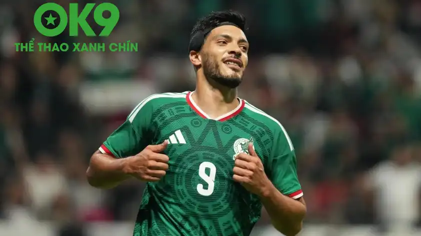 Raúl Jiménez là niềm hy vọng số 1 trên hàng công của Mexico. Raúl Jiménez là niềm hy vọng số 1 trên hàng công của Mexico.